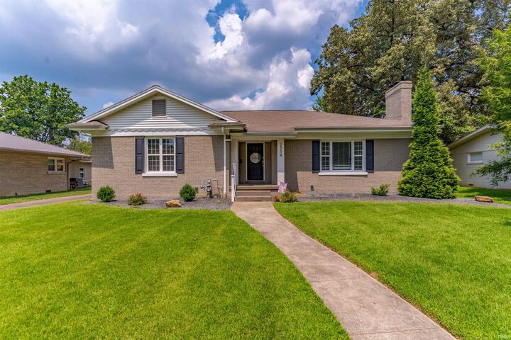 2334 E Chandler Avenue  Evansville IN 47714 photo