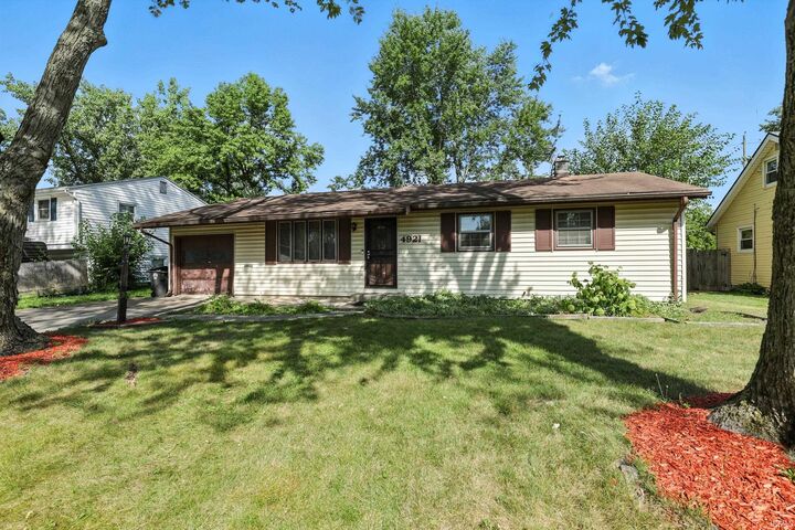 Property Photo:  4921 Devonshire Drive  IN 46806-3409 