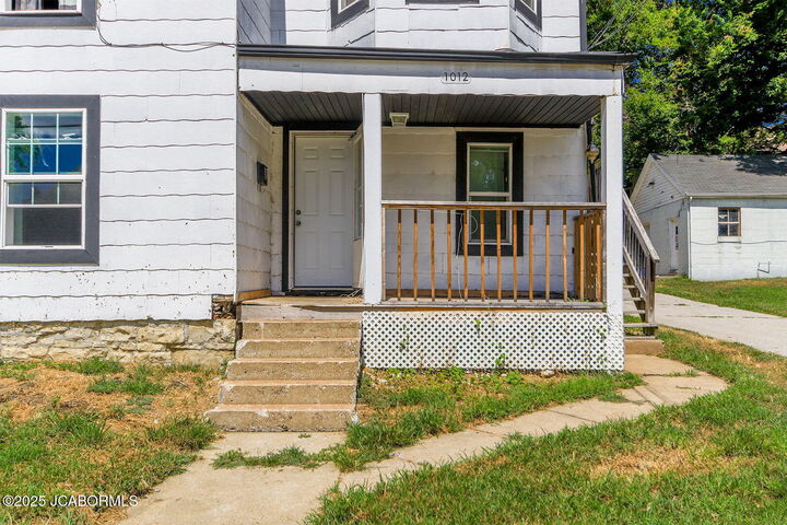 Property Photo: 1012 W High Street MO 65109