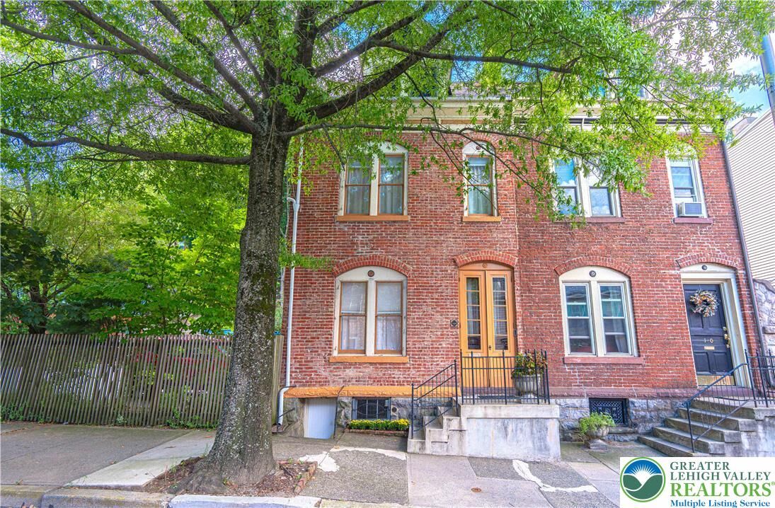 Property Photo:  118 N 4th Street  PA 18042 