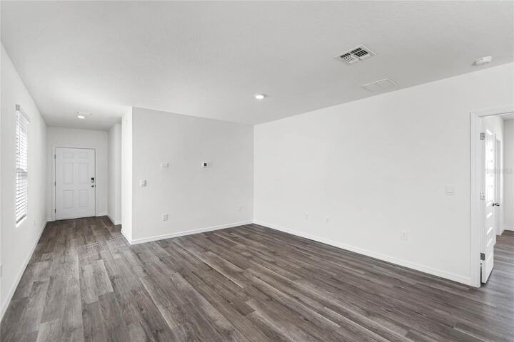 Property Photo: 1692 Hummingbird Road FL 33884