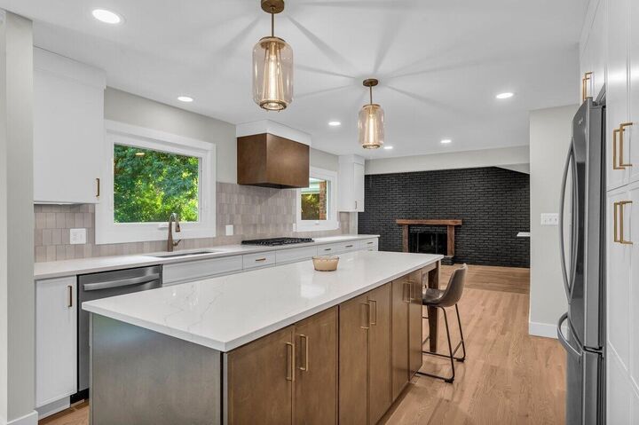 Property Photo:  3729 Boulder Drive  MI 48084-1151 