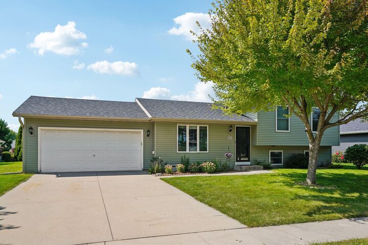 Property Photo: W201n16275 Ash Dr WI 53037