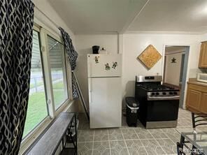 Property Photo:  1600 Woodward Heights  MI 48220 