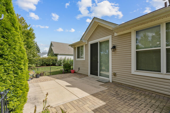 Property Photo:  11734 Nottingham Drive  IL 60142 