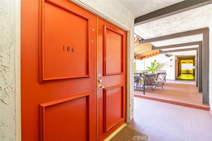 Property Photo:  605 N Louise Street 106  CA 91206 
