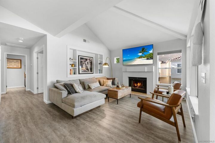 Property Photo: 1176 Portobelo Dr CA 92124