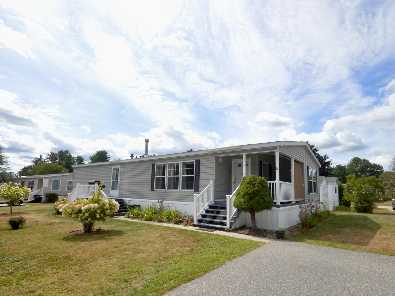 Property Photo: 20 Town And Country Drive ME 04250