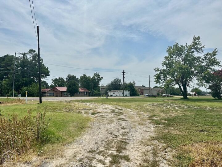 Property Photo: 4604 E Highland Drive AR 72401