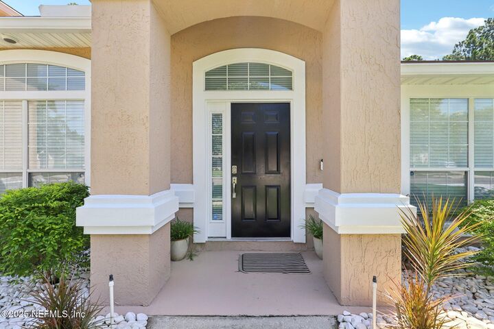 Property Photo: 1161 Durbin Parke Drive FL 32259