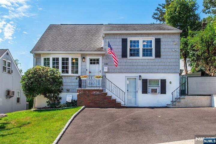 139 Margaret Avenue  Nutley NJ 07110 photo