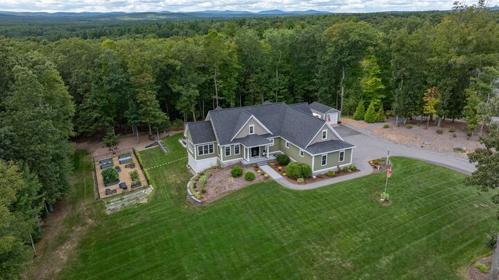 Property Photo:  12 Franklins Way  NH 03049 