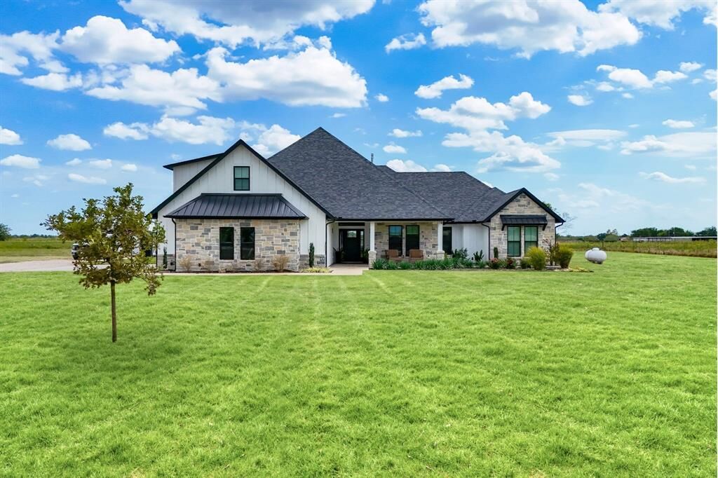 Property Photo: 4319 County Road 2617 TX 75135