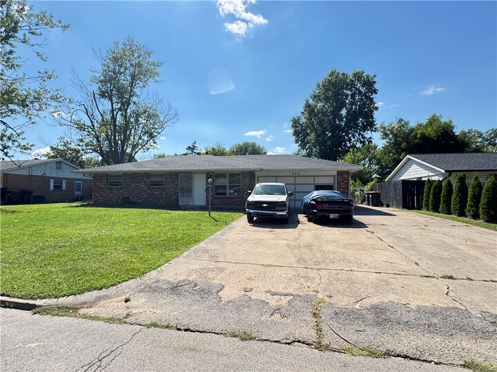 Property Photo: 506 Dyer Street AR 72762