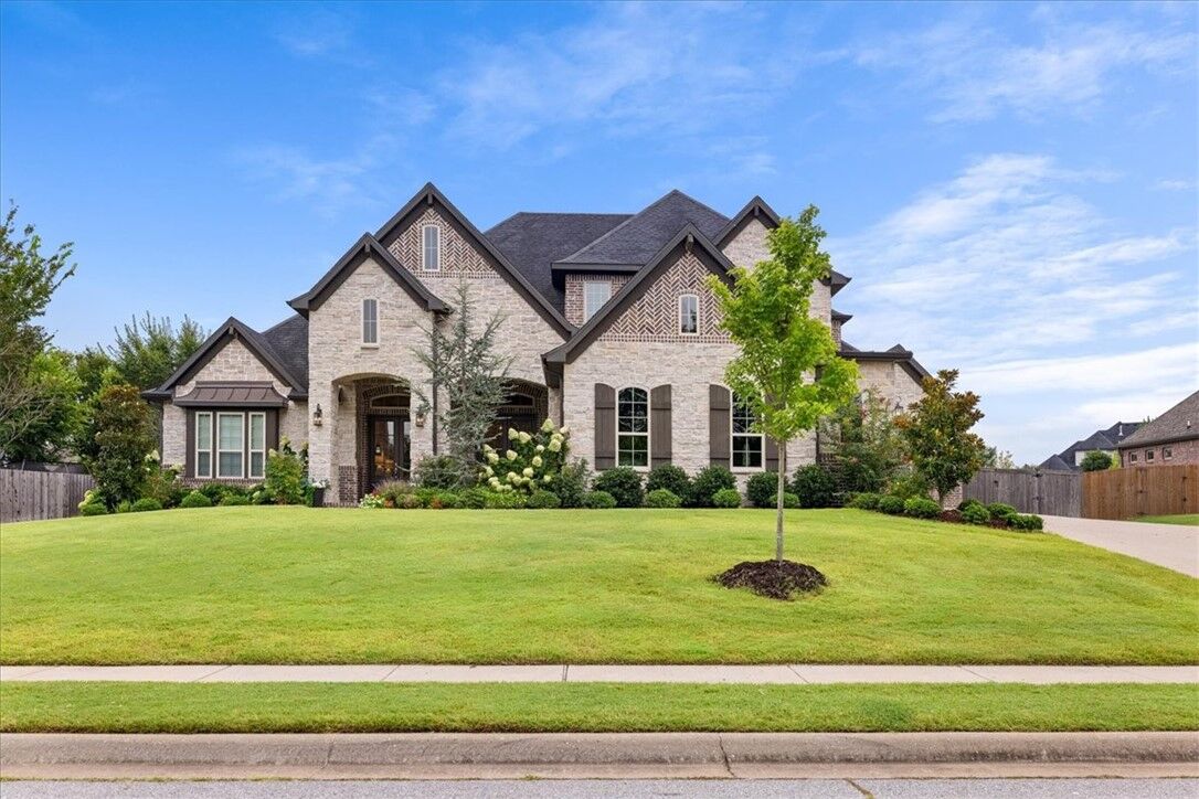 Property Photo: 404 Torrance Drive AR 72718