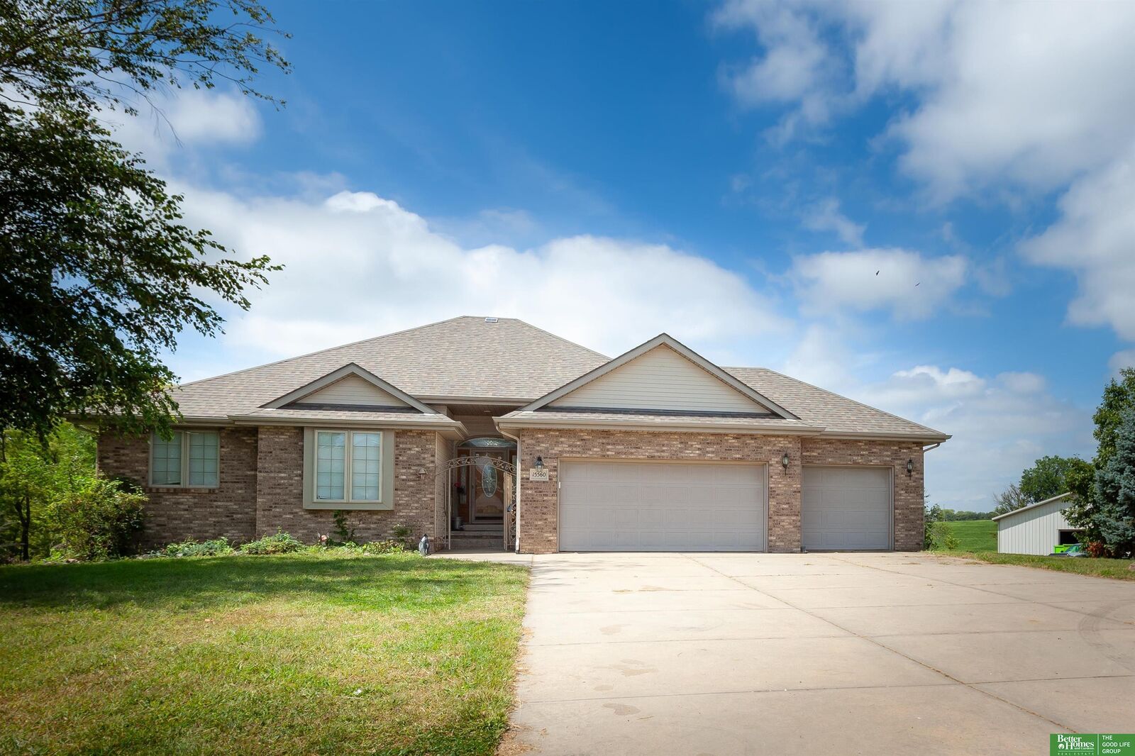 Property Photo:  15560 79 Circle  NE 68046 