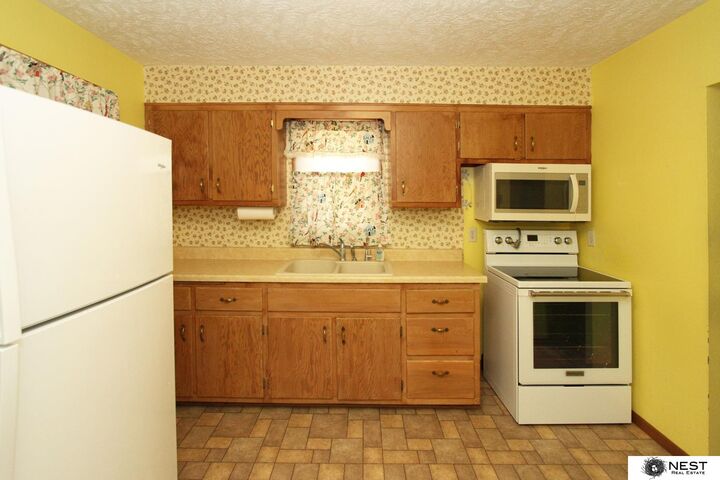 Property Photo: 312 N Madison Avenue NE 68626