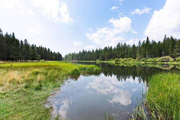 Property Photo: 58127 Gannet Lane #16 OR 97707