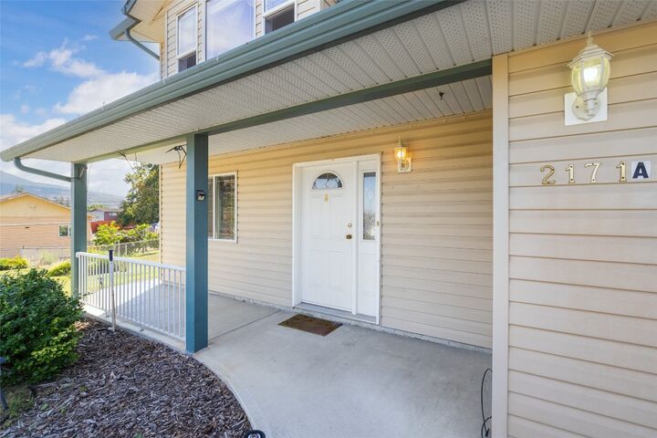 Property Photo: 2171 Amundsen Road BC V4V 1J1