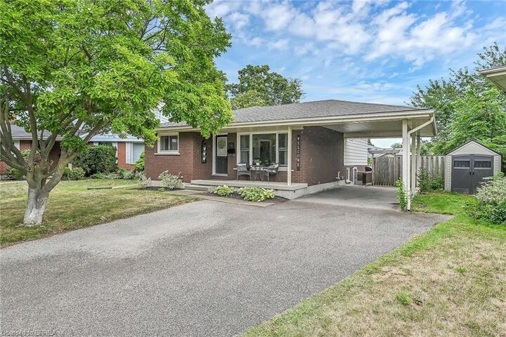 Property Photo: 21 Burdock Boulevard ON N3R 6B5