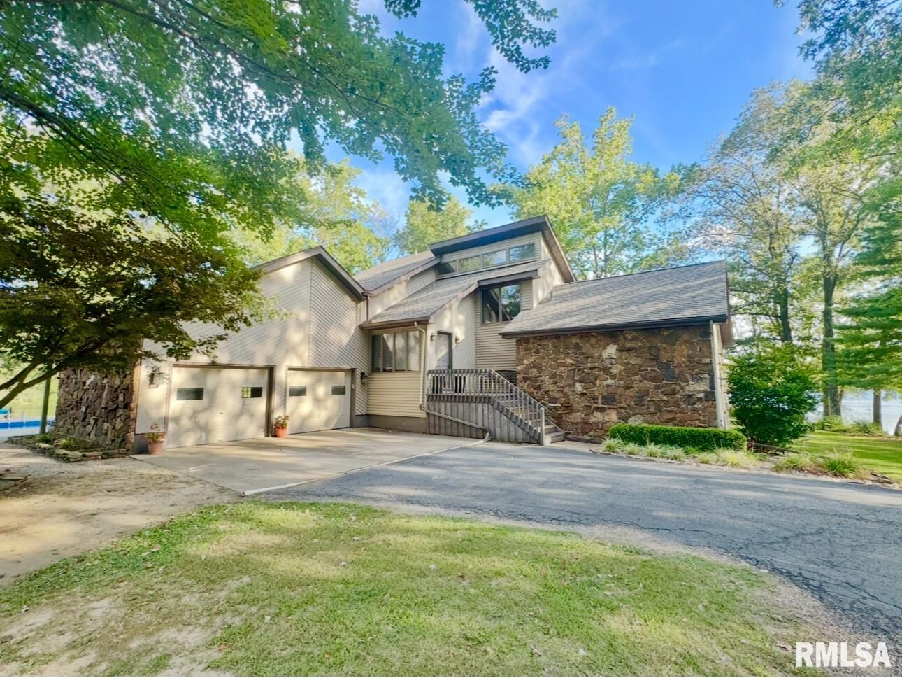 Property Photo: 10884 Sunny Side Lane IL 62812