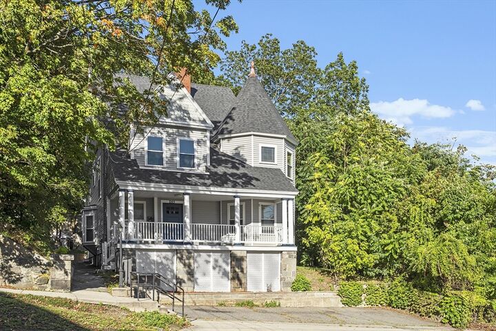 283 Broadway  Methuen MA 01844 photo