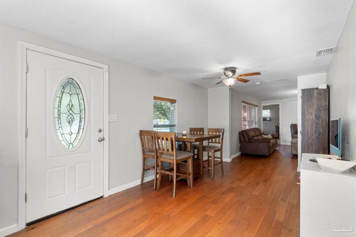Property Photo: 6608 Magnolia St FL 32570