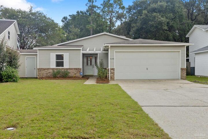 Property Photo:  5250 Flintwood Cir  FL 32504 