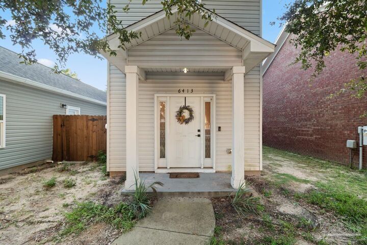 Property Photo: 6413 Concord Way FL 32504