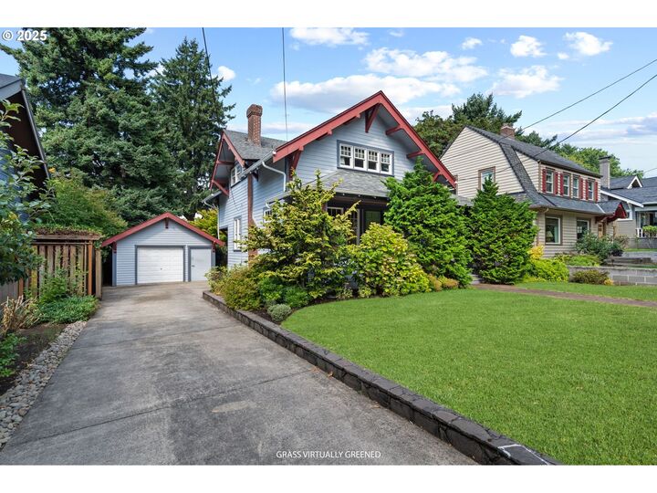 Property Photo: 2603 NE 44th Ave OR 97213