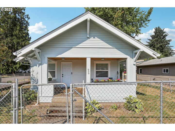 659 SE Russell St  Camas WA 98607 photo