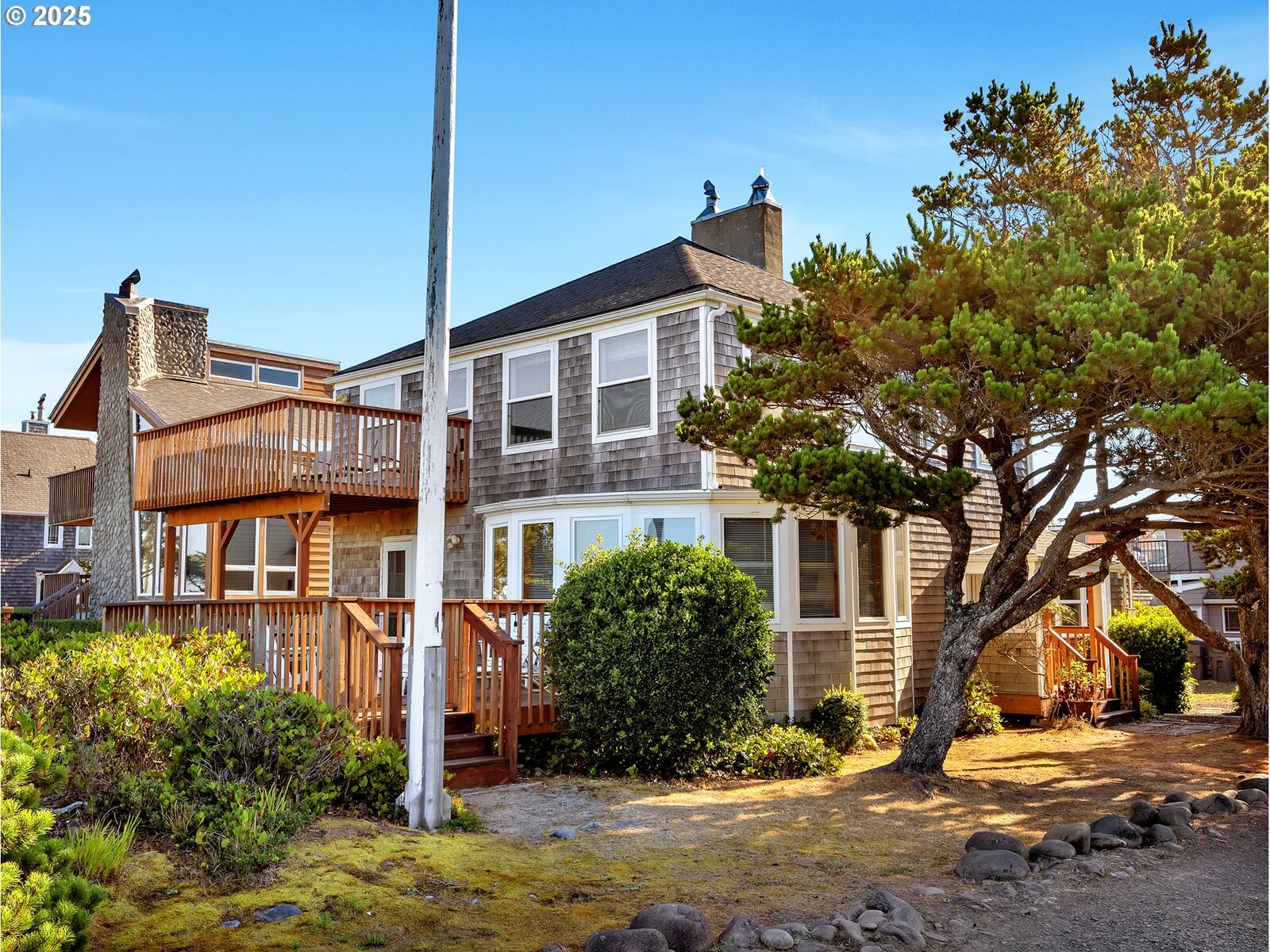 Property Photo: 1081 S Prom OR 97138