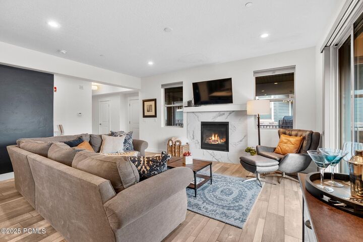Property Photo: 3350 Quarry Springs Drive UT 84098
