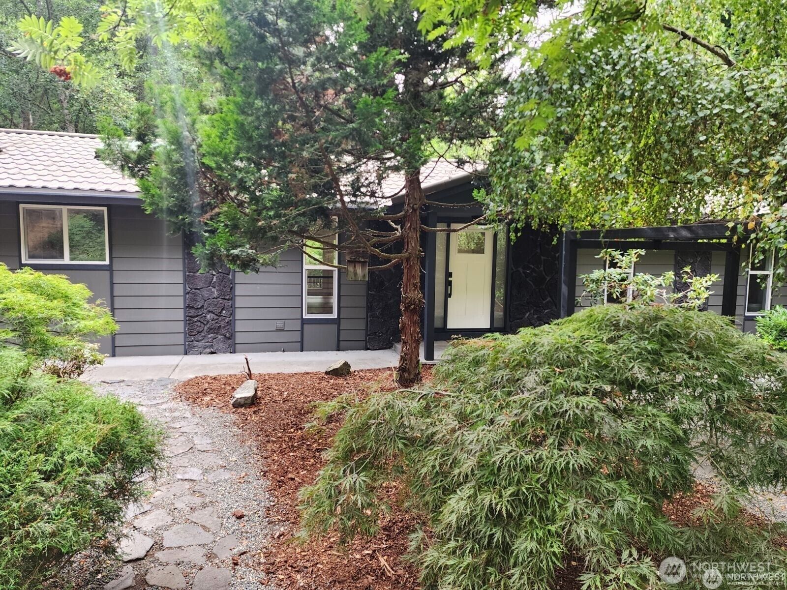 Property Photo:  4106  4th Street Pl SW  WA 98373 