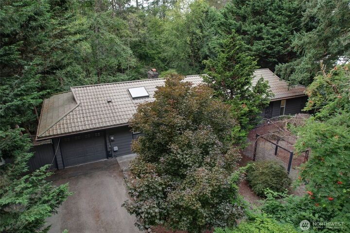 4106  4th Street Pl SW  Puyallup WA 98373 photo