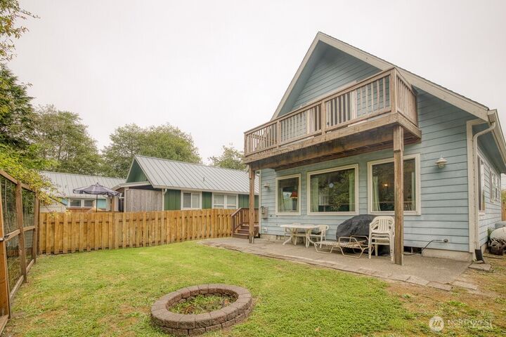 Property Photo:  133 N 1st Street  WA 98571 