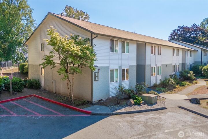 Property Photo:  1840  Central Place S H89  WA 98030 