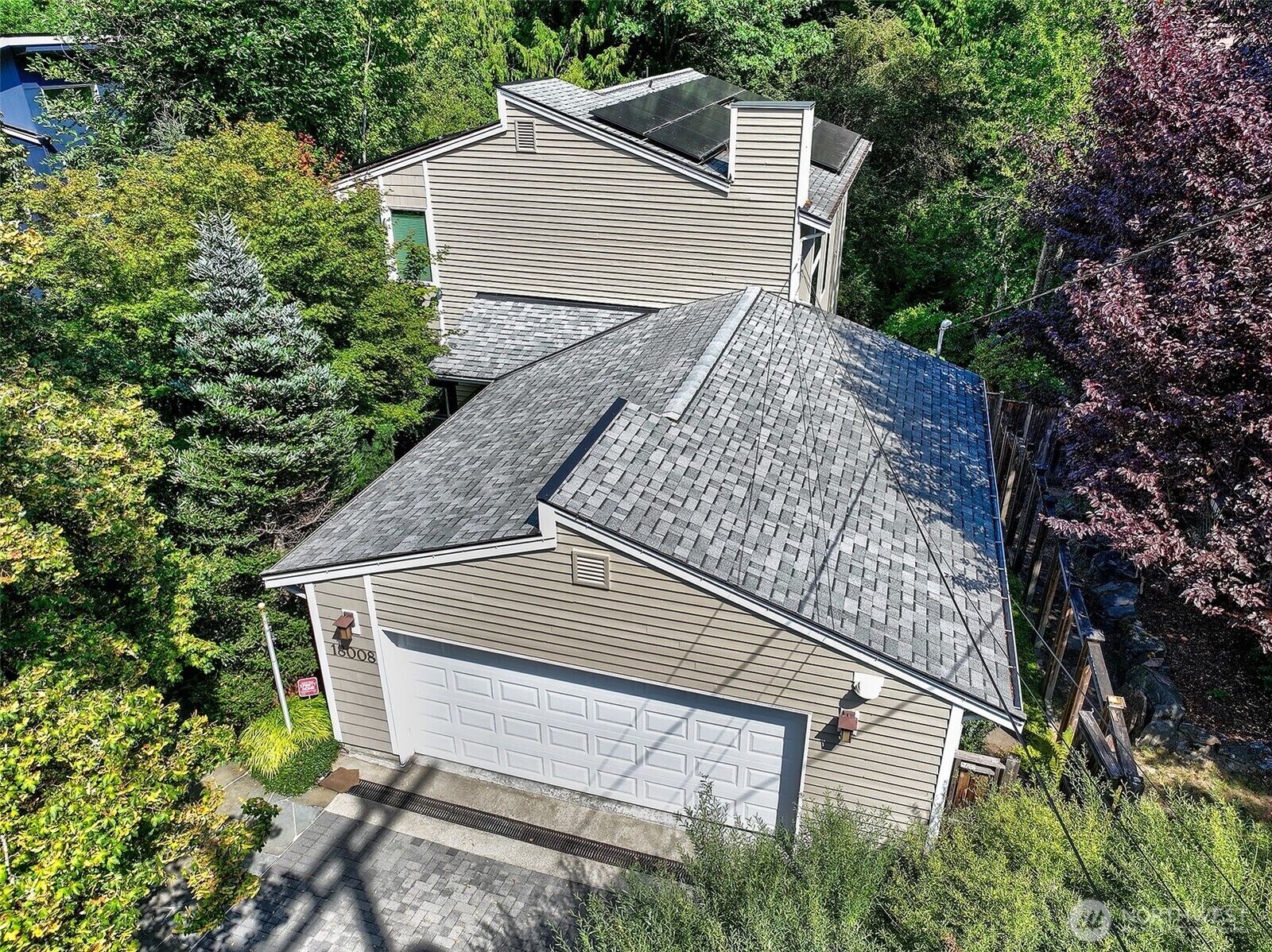 Property Photo:  18008  25th Avenue NE  WA 98155 