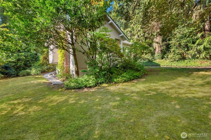 Property Photo: 18949 Forest Park Drive NE WA 98155
