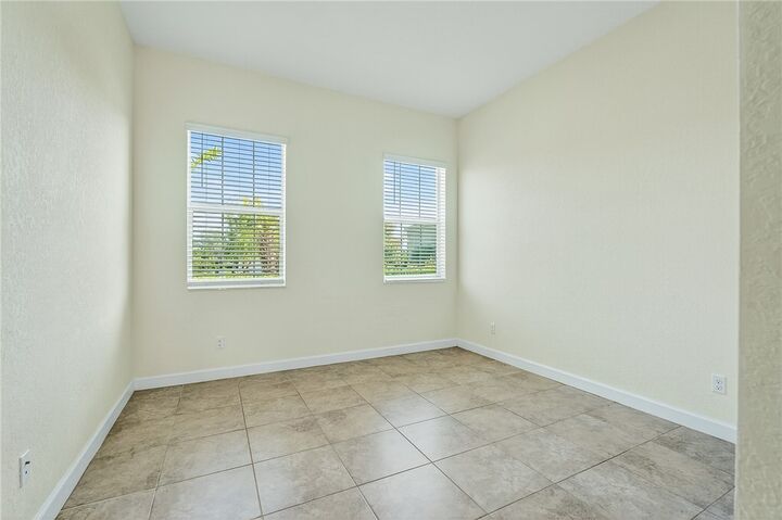 Property Photo:  1769 Berkshire Circle SW  FL 32968 