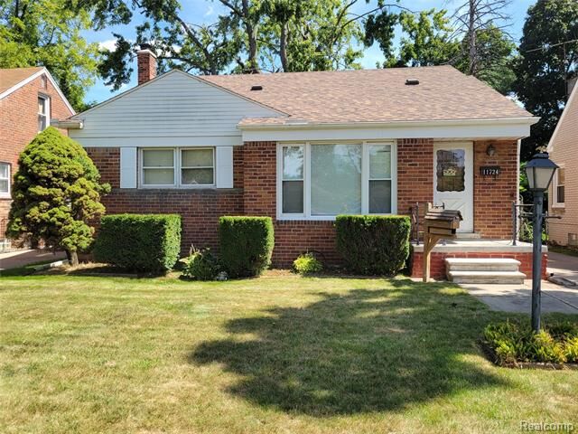 Property Photo: 11724 Grayfield MI 48239