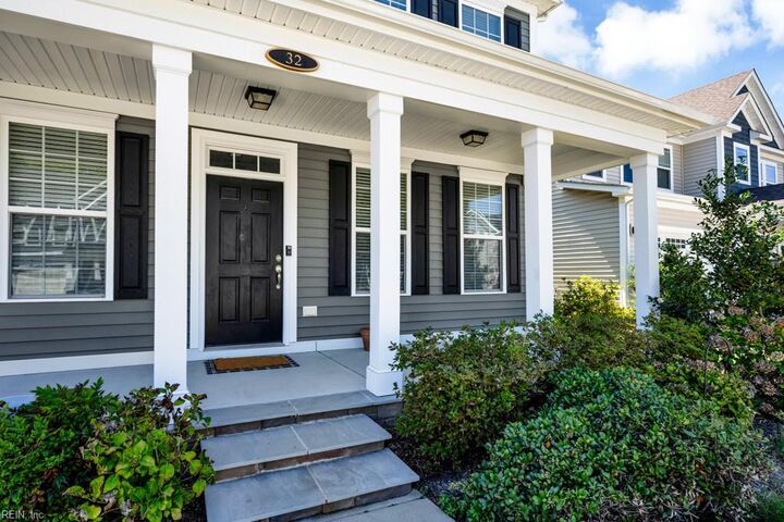 Property Photo:  32 E Berkley Dr  VA 23663 