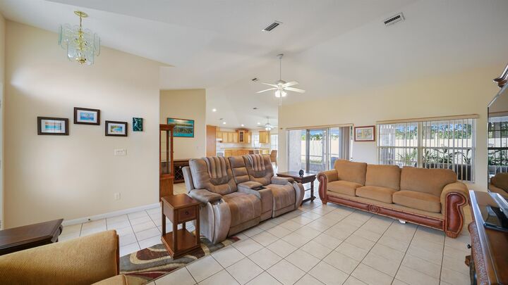 Property Photo: 45 Bud Field Dr FL 32137
