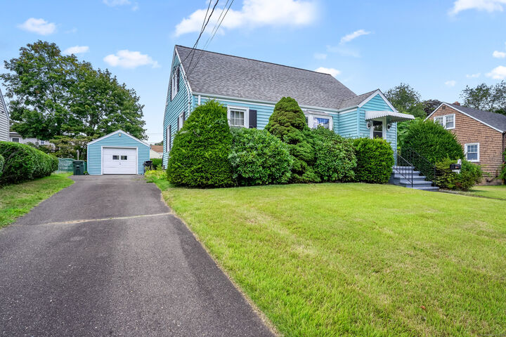 Property Photo: 185 Hooker Road CT 06610