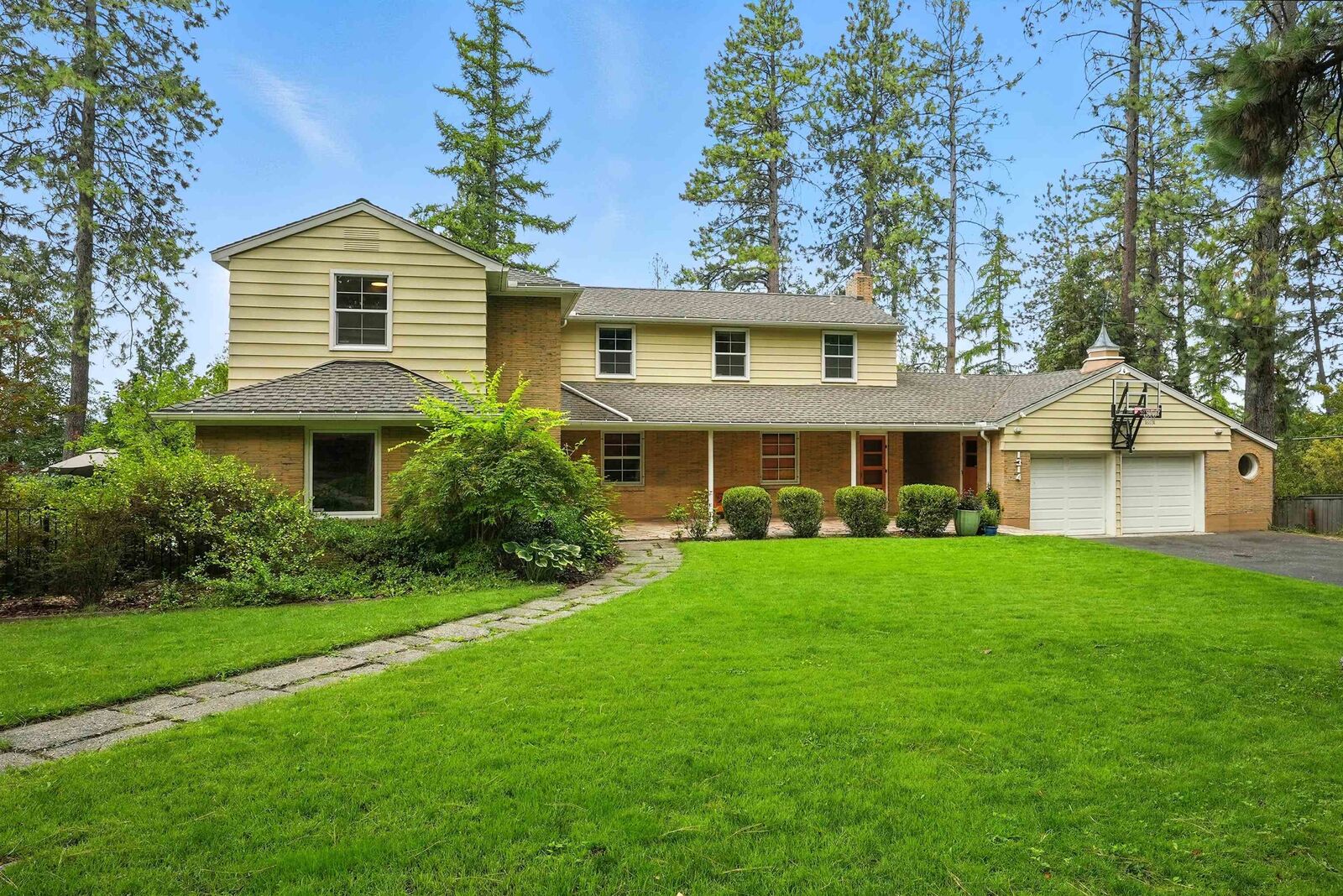 Property Photo: 1314 W 20th Ave WA 99203