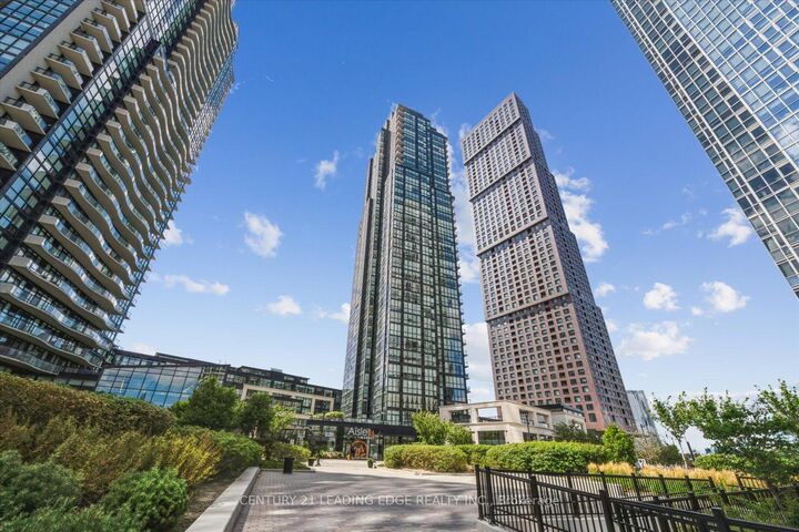 Property Photo: 2910 Highway 7 Road W 301 ON L4K 0H8
