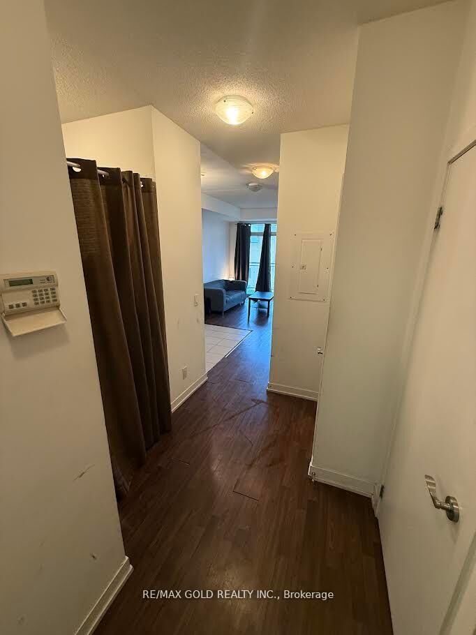 Property Photo: 840 Queens Plate Drive 1401 ON M9W 0E7