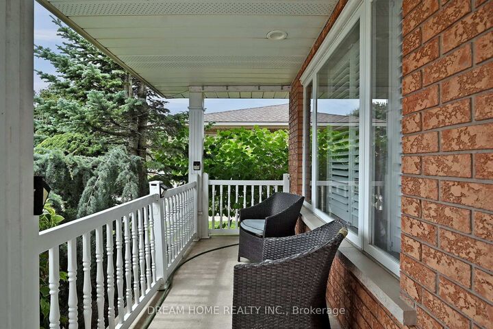 Property Photo: 7737 Mount Carmel Boulevard ON L2H 2Y3