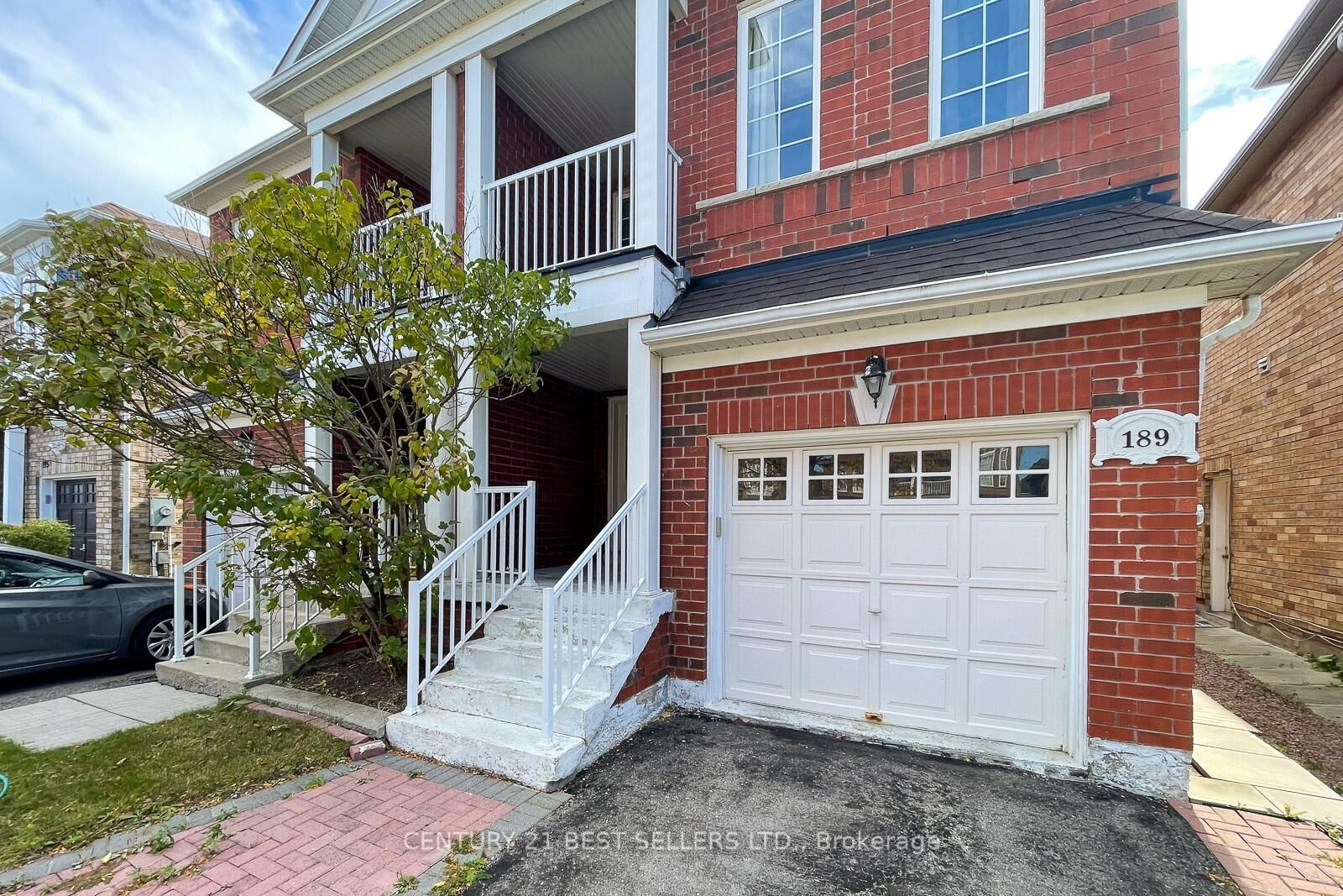 Photo de la propriété: 189 Warwick Crescent ON L3X 2S3