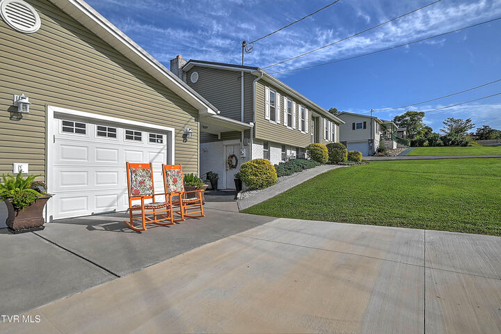 Property Photo: 121 Brookview Drive TN 37821